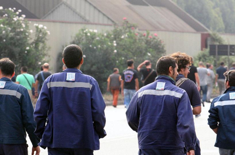 Taranto, Ilva: «Operai in cassa da mesi ormai siamo all' allarme sociale»