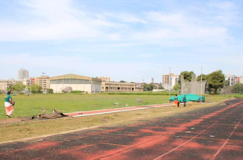 Taranto, om'era la  pista di atletica leggera del campo scuola