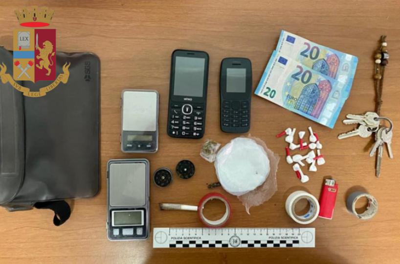 Spaccio e detenzione di stupefacenti, arrestato un 24enne a Nardò