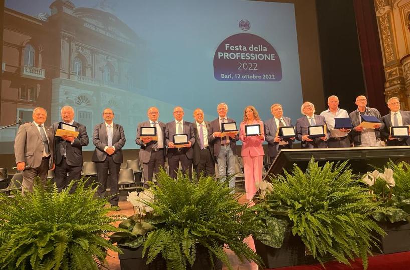 Asl Bari, i 3mila medici premiati dall'Ordine, dai vaccini al Pronto Soccorso