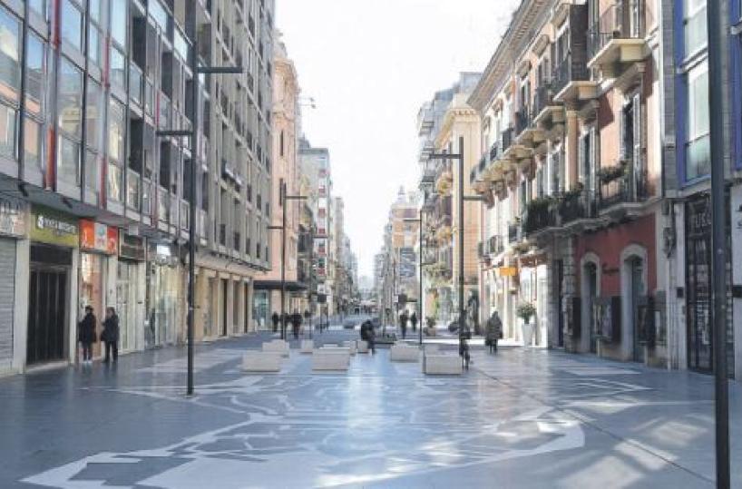 Bari, scatta la protesta: «Rischio chiusura concreto per questo torniamo in piazza»