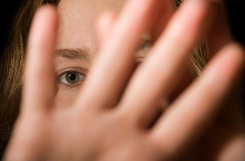 Terlizzi, violenza sessuale su minorenne con video diffuso in chat, avviata indagine