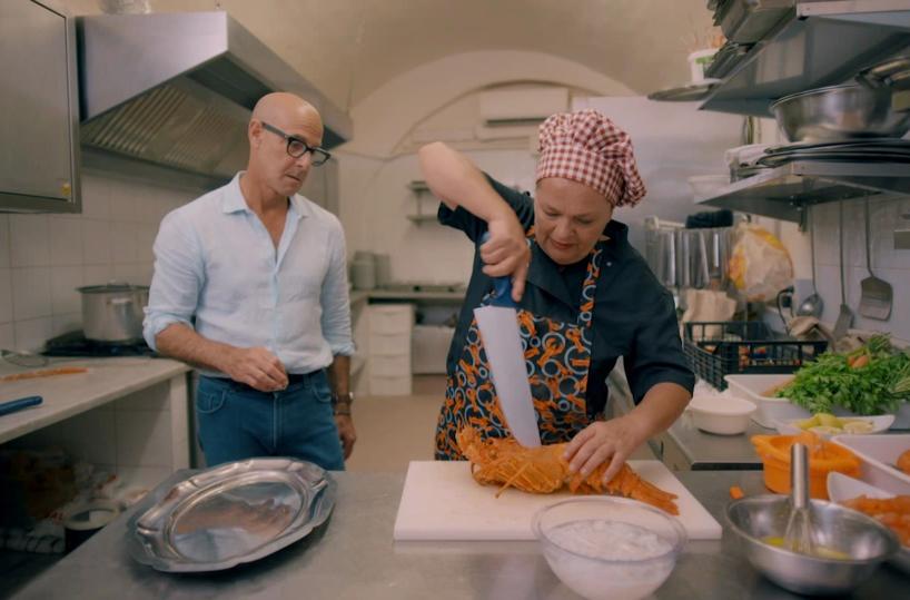 Il borgo di Cisternino conquista Stanley Tucci