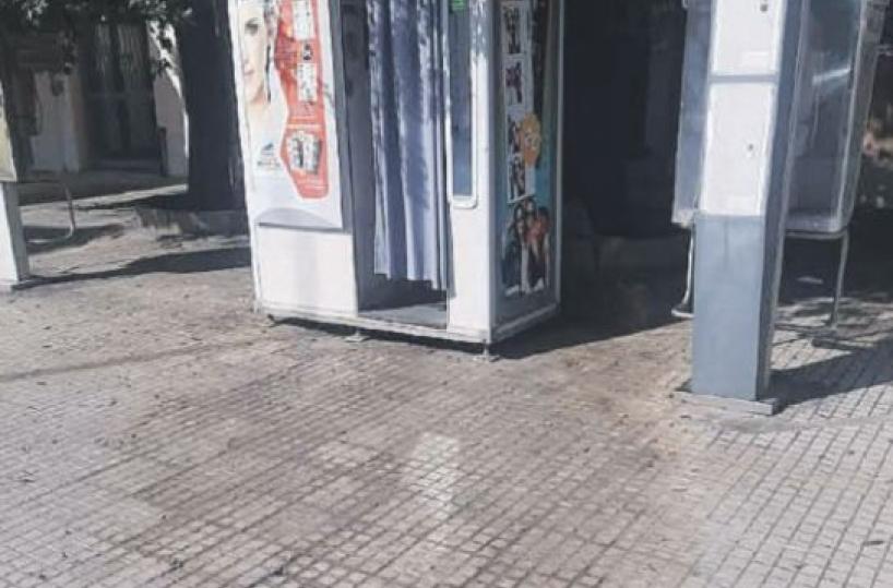 Lecce, latrina a cielo aperto in stazione: la rabbia dei cittadini 