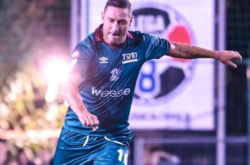 Calcio, Francesco Totti e il suo filo diretto con il "made in Puglia"
