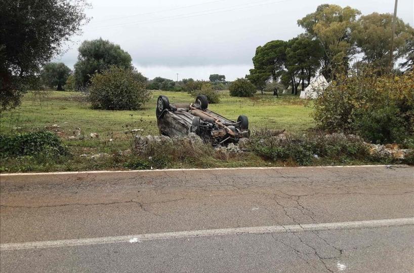Brindisi, auto si ribalta: il conducente era positivo all'alcoltest