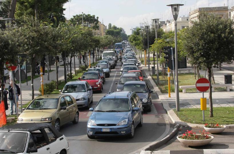 Lecce traffico