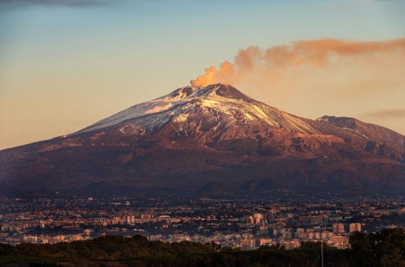 Quella sfida all’Etna in sella a un «Ciao»