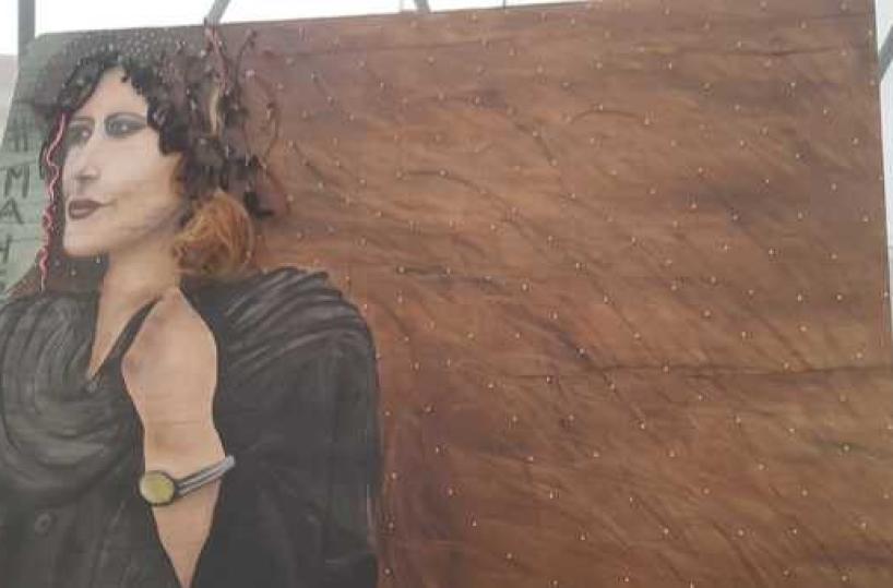 Violenza donne: al Cara di Bari, ciocche di capelli su dipinto di Mahsa