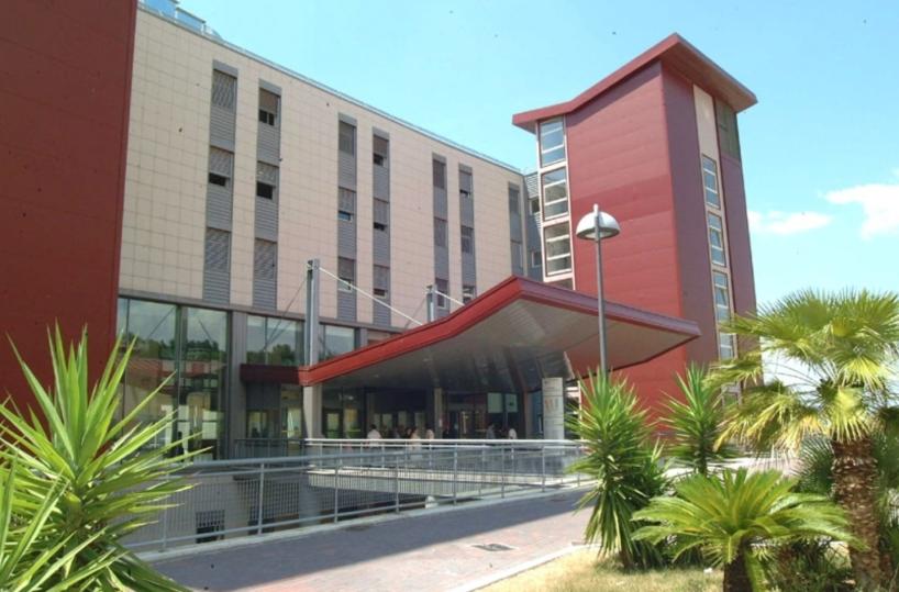 Ospedale di Matera: attive solo due sale operatorie su dieci