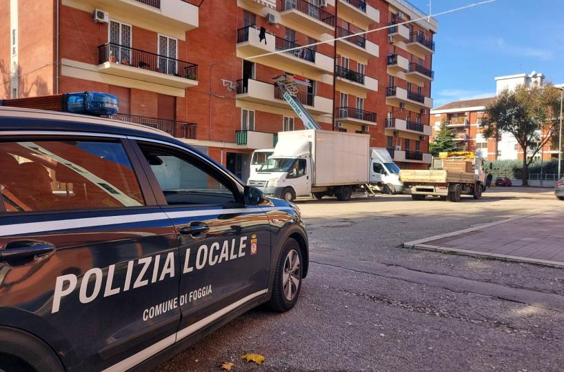 Foggia, in corso sgombero di 4 appartamenti occupati abusivamente