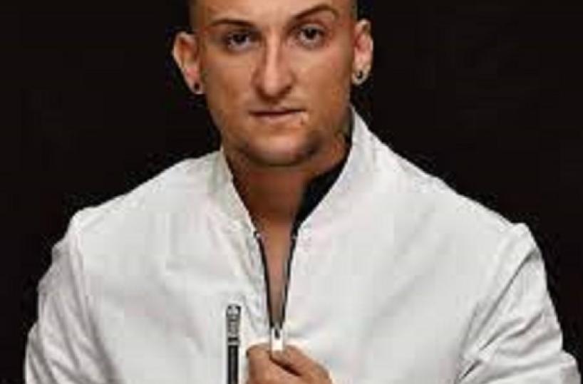 Foggia, il Comune stoppa il concerto neomelodico: Gianni D'Angelo protesta