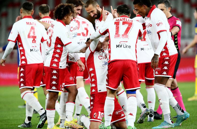 Reggina-Bari, gran duello con pubblico da record