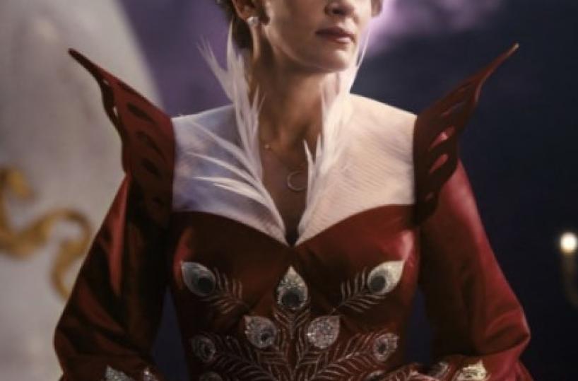 Julia Roberts, regina cattiva riflessa nello specchio della favola di «Biancaneve»