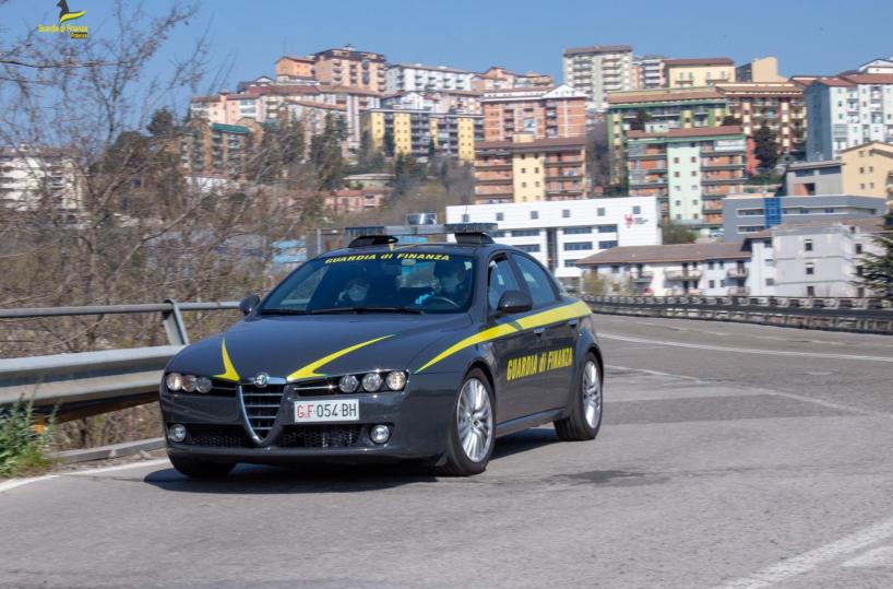 Fisco: scoperta evasione Iva per 57 mln euro, tre arresti a Potenza