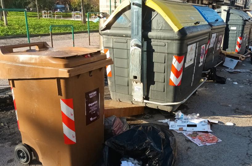 Foggia, la differenziata parte a piccoli passi ma i bidoni per ora quasi ignorati