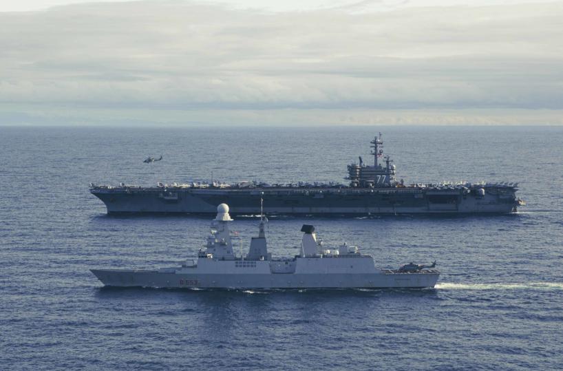 Tre le navi russe a Otranto ma ora è «tregua natalizia»