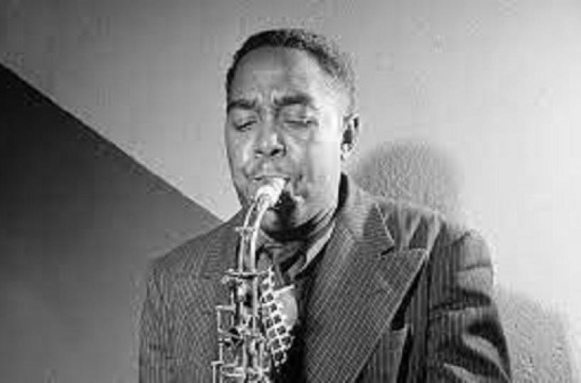 Un addio nel jazz che sovverte il tempo