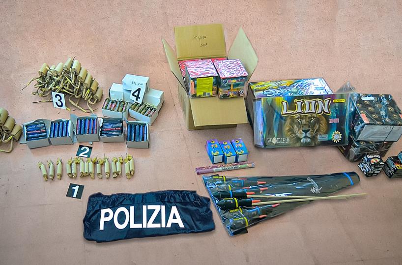 A Matera la Polizia sequestra 16 kg di botti: arrestato 35enne