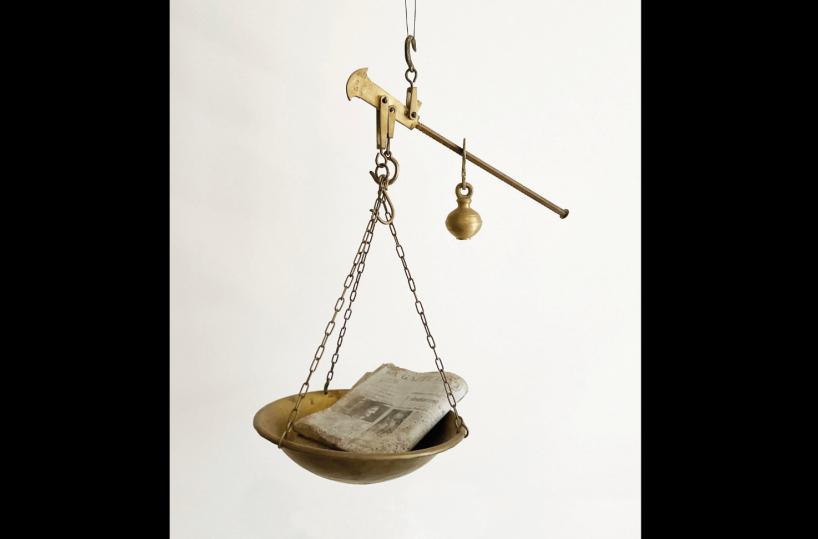 Addio a Guaricci, artista dell'ironia &laquo;pop&raquo;: a Bari l'omaggio alla &laquo;Gazzetta&raquo; con le pagine &laquo;pietrificate&raquo;