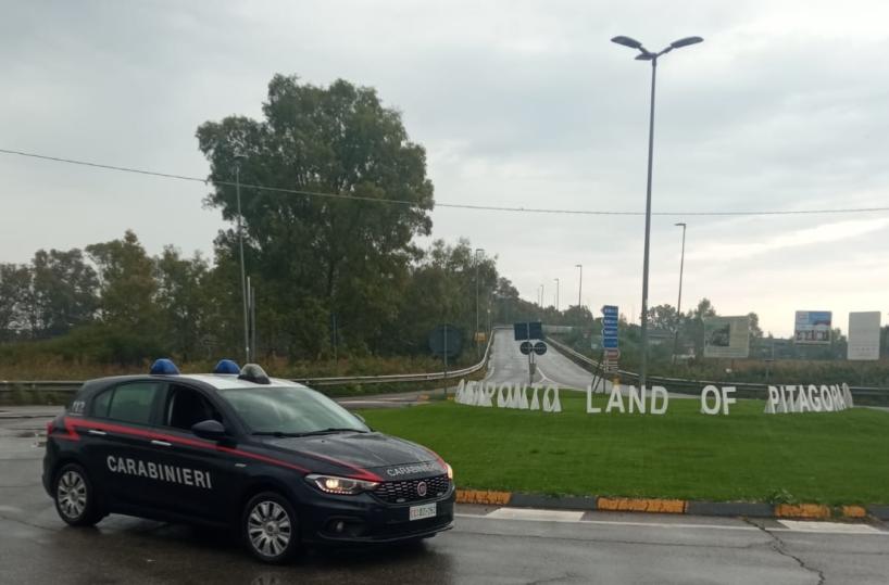 Tentata rapina e resistenza a pubblico ufficiale, arresti nel Materano