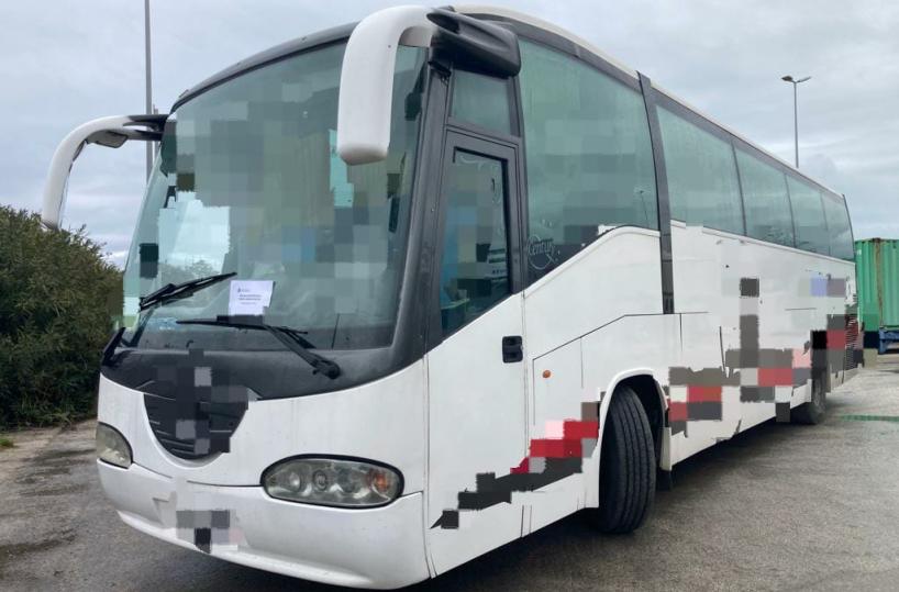 Bari, l'autobus di linea non era in regola: scattano fermo amministrativo e sanzione