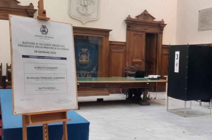 Urne a Palazzo Dogana, Foggia