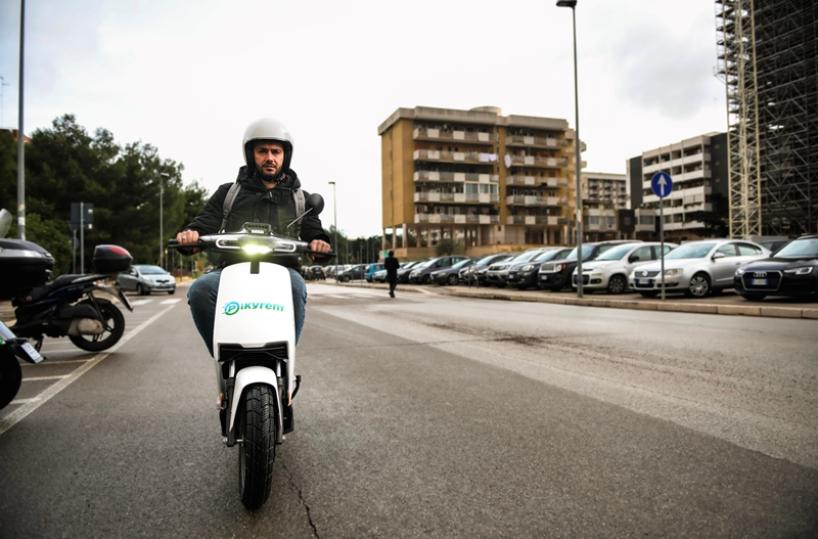 Bari, dopo bike e car arriva lo scooter sharing