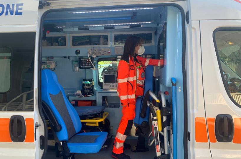 Non ci sono ambulanze su mercato, l'Asl Bari ritira il bando