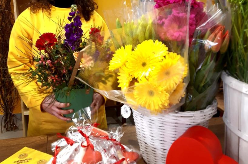 Per San Valentino un pugliese su due regala fiori: ma le serre sono in ginocchio 