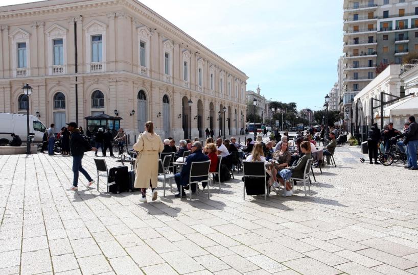 Turisti a Bari