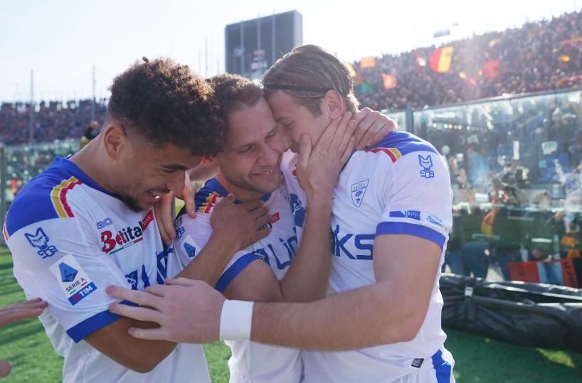 Colpo del Lecce a Bergamo, battuta l'Atalanta per 2-1