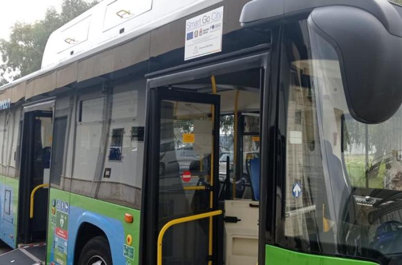 Brindisi, passeggera denuncia molestie su un bus e l'autista rischia linciaggio
