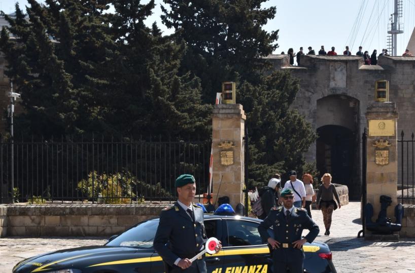 Taranto, la Finanza scopre 70 lavoratori in nero nelle aziende della provincia