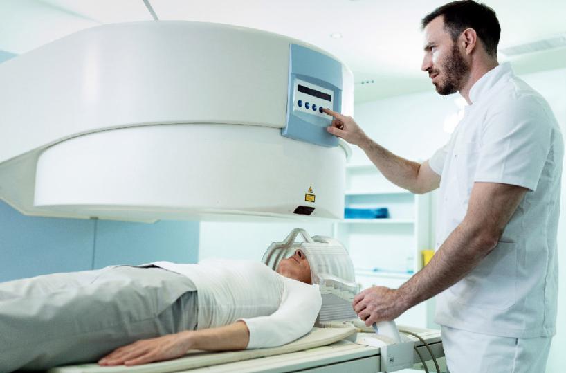 Liste d'attesa infinite a Bari: per visite ed esami aspetta e spera