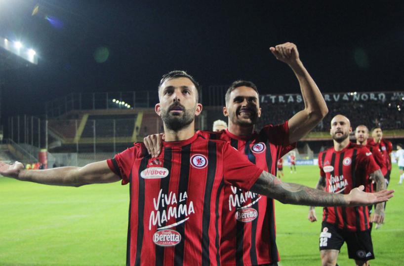 Foggia, carica David Petermann «Continuiamo a brillare» 