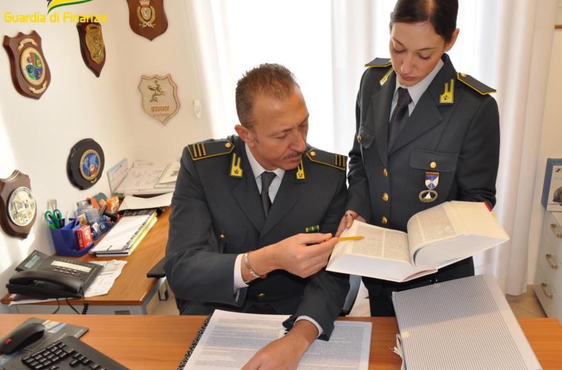 Reddito di cittadinanza illecito per 380mila euro: scoperte 40 persone nella Bat