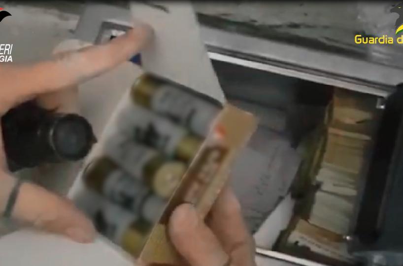 Droga, armi e tentato omicidio: maxioperazione tra Puglia e Basilicata, decine di indagati, sequestro da 5 mln