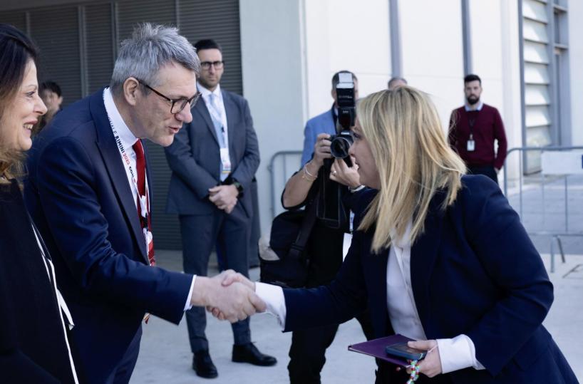 Governo e Cgil, prove di dialogo fra Meloni e Landini per rispondere alla crisi