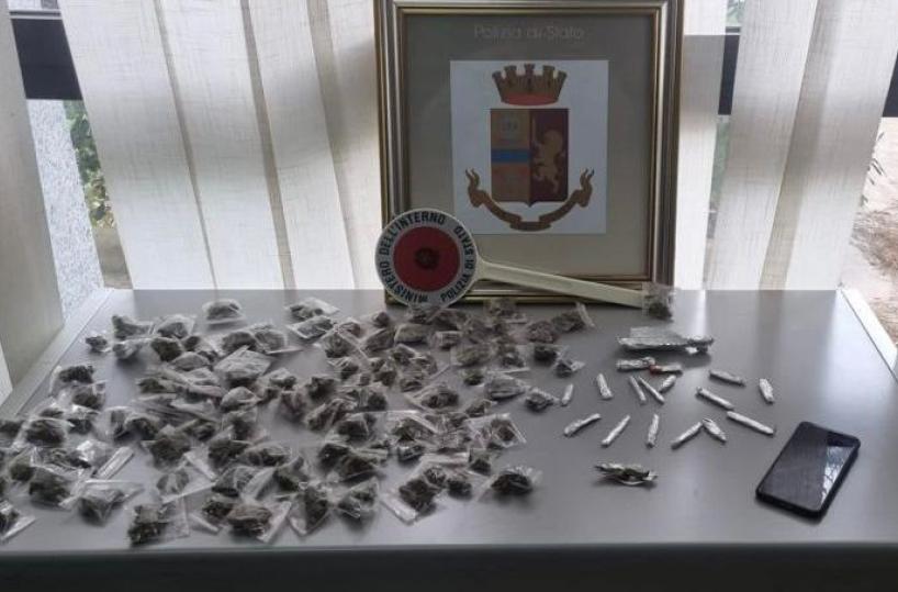 Barletta, 32enne perquisito: in casa aveva una busta con hashish e marijuana