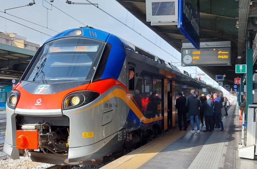 Puglia, nel weekend viaggeranno 15 treni regionali in più