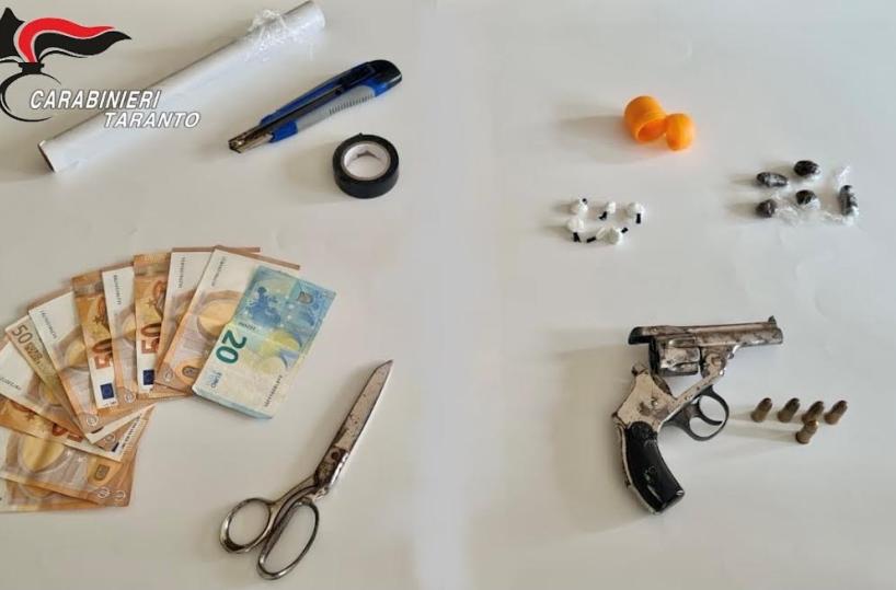 Taranto, spaccio tra i parcheggi dell'ex Ilva: arrestato 46enne di Statte 