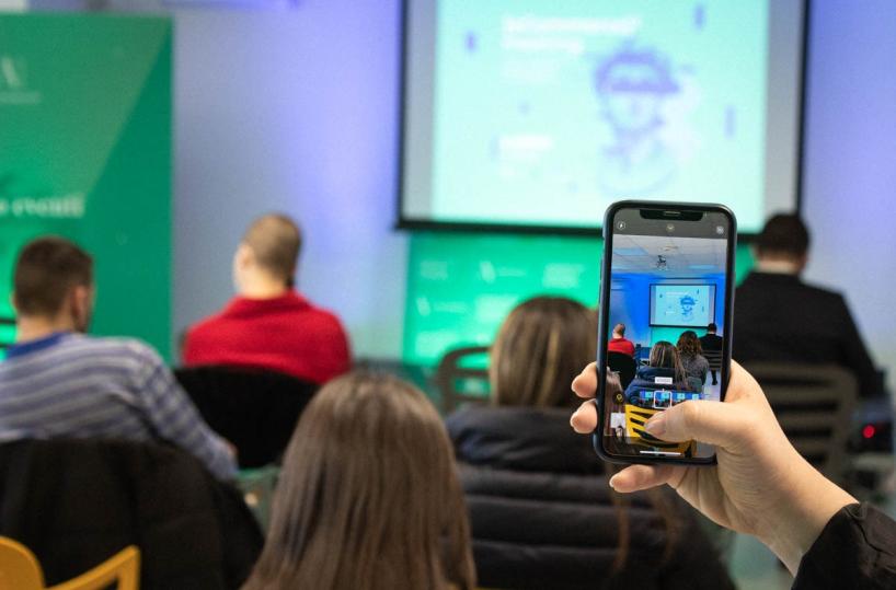 Bari, arriva l'eCommerce meeting 2023, si parlerà anche di TikTok