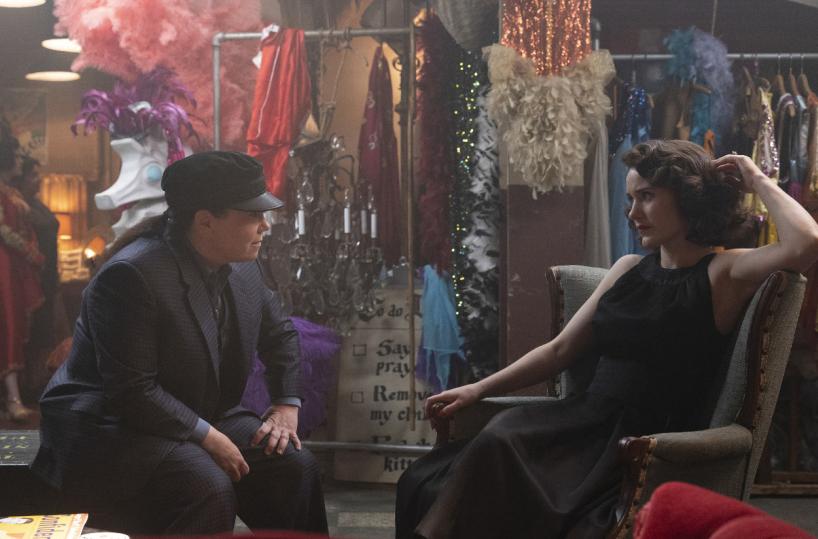 «La fantastica signora Maisel» con Rachel Brosnahan deliziosa, geniale e piena di vita