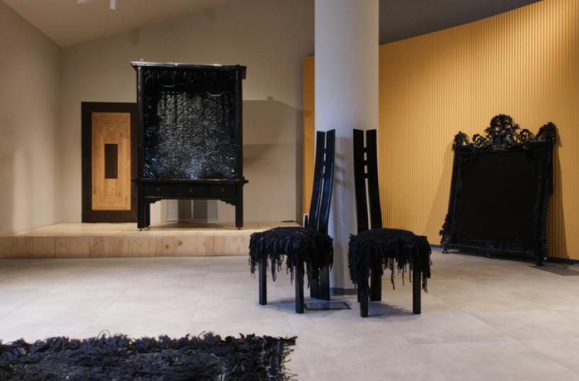 Da Taranto al FuoriSalone di Milano, il design vintage di un team di artigiani