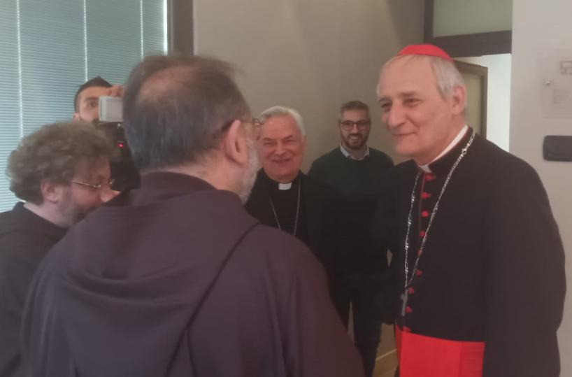 «Cerchiamo la Pace oggi come don Tonino 30 anni fa», a Molfetta l'invito del cardinale Zuppi
