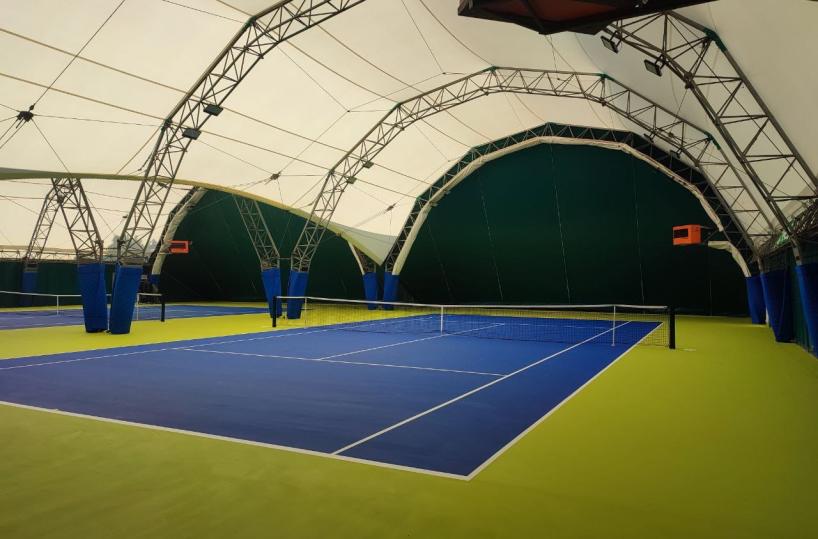 Matera, inaugurati due nuovi campi da tennis al coperto