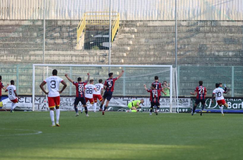 Taranto, chiusura senza botto: tre pali e addio al sogno playoff 