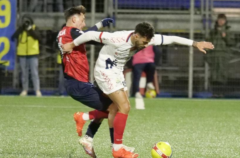 Calcio, il Potenza sarà la prima squadra d'Italia a giocare con maglie ottenute da plastica ricicalata
