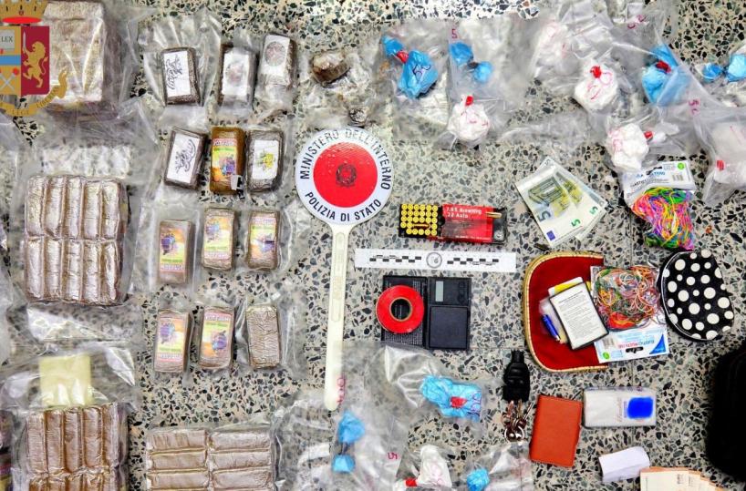 Matera, al quartiere Quadrifoglio un bazar della droga 